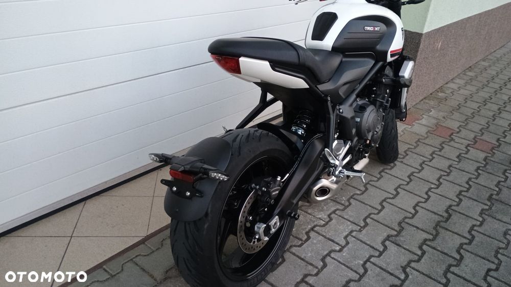 Triumph Trident - 37