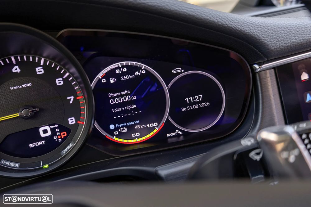 Porsche Panamera Sport Turismo 4 E-Hybrid Platinum Edition - 19