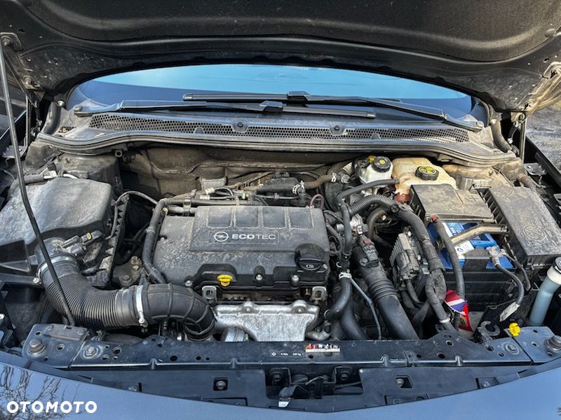 Opel Astra 1.4 Turbo - 11