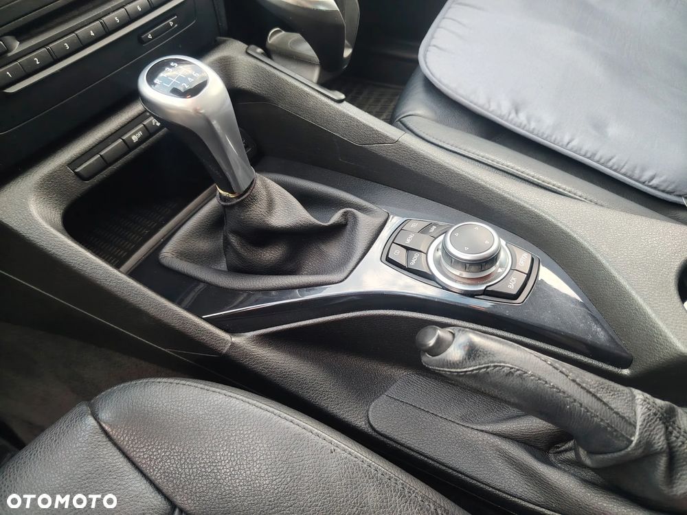 BMW X1 xDrive18d - 9