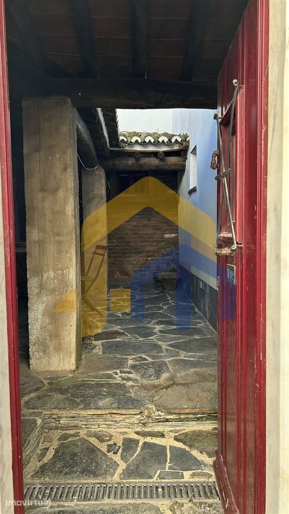 🏡 Moradia Térrea em Banda T2 no Centro de Estremoz - Grande imagem: 2/60