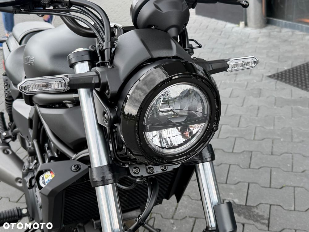 Kawasaki Eliminator 500 - 18