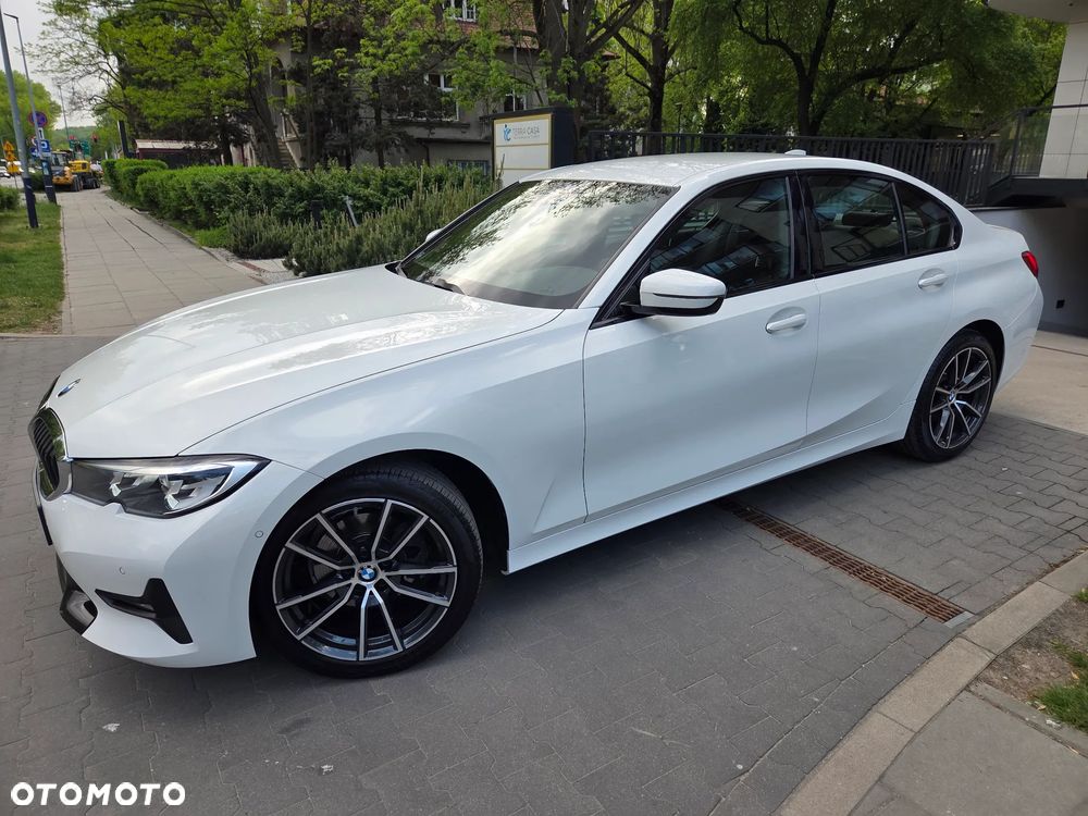 BMW Seria 3 320i xDrive - 7