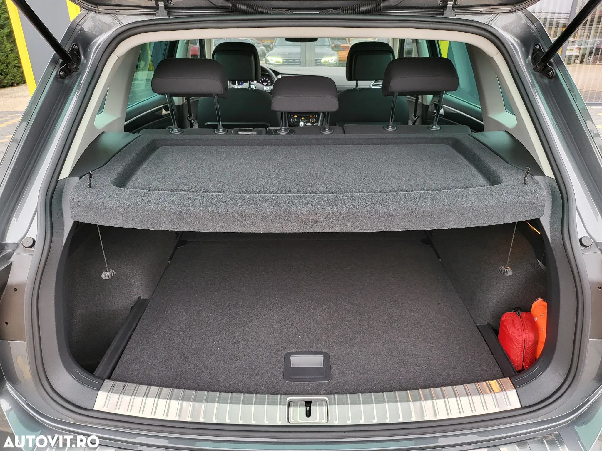 Volkswagen Tiguan 2.0 TDI DSG Elegance - 23