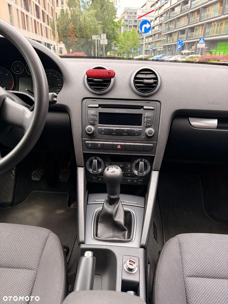 Audi A3 Sportback 2.0 TDI DPF Ambiente - 10