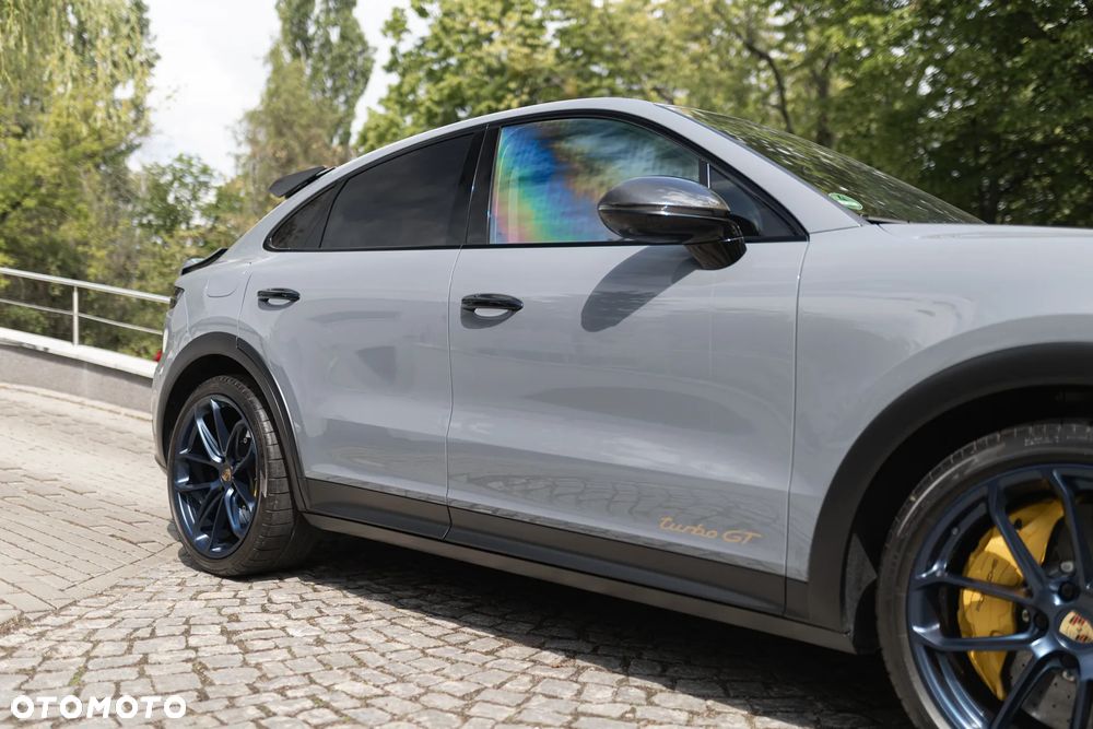 Porsche Cayenne Turbo GT - 10