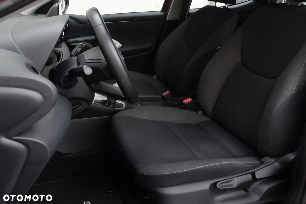 Toyota Yaris 1.5 VVT-iE Premiere Edition - 38