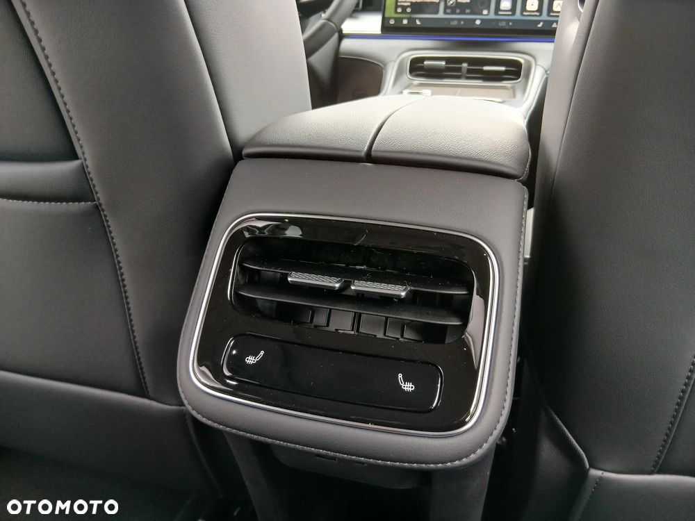Chery Tiggo 8 - 18