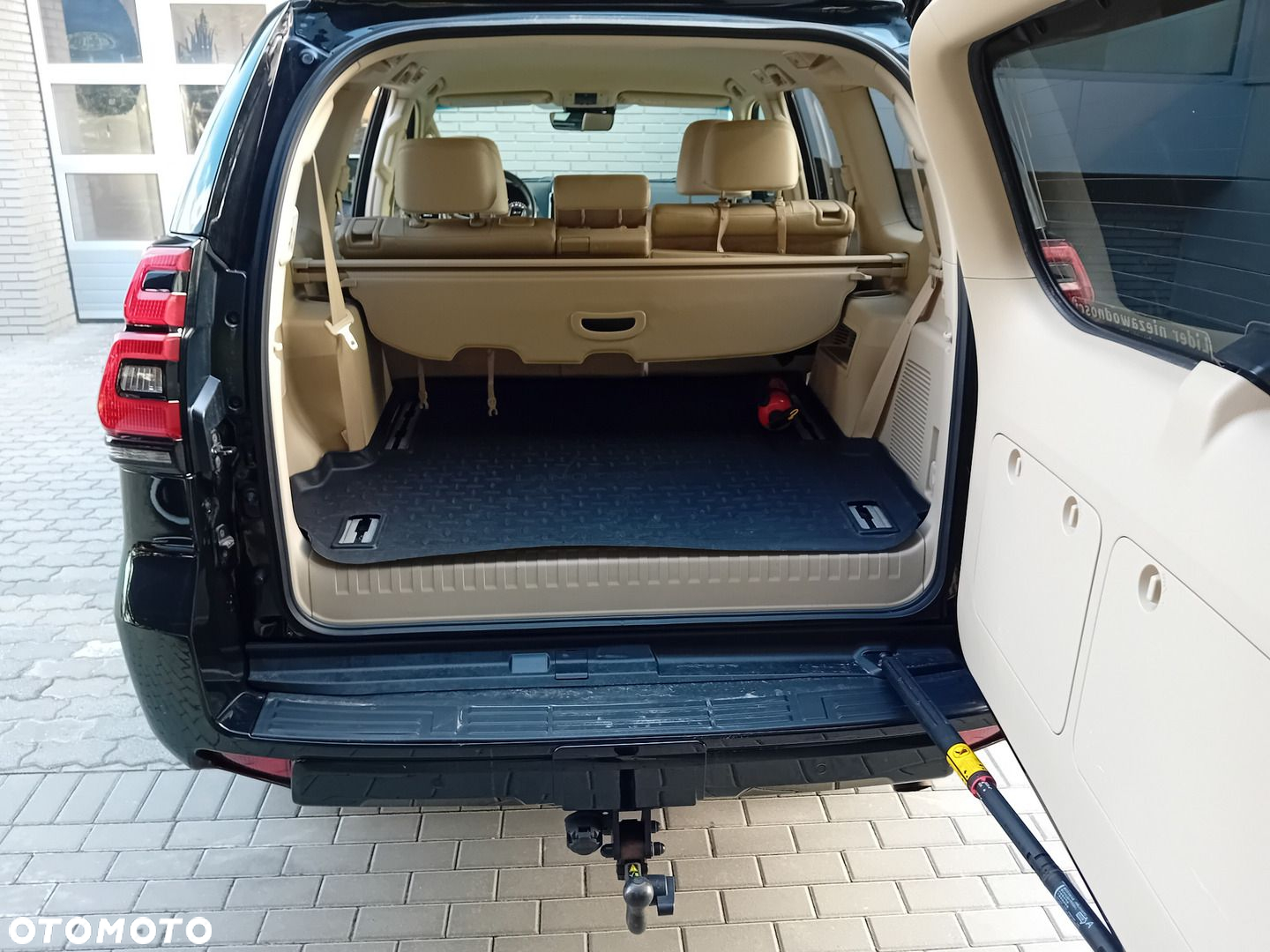 Toyota Land Cruiser LC 2.8 D-4D Invincible - 24