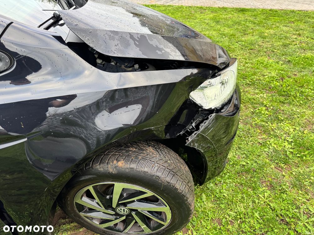 Volkswagen Touran 2.0 TDI SCR DSG Join - 30