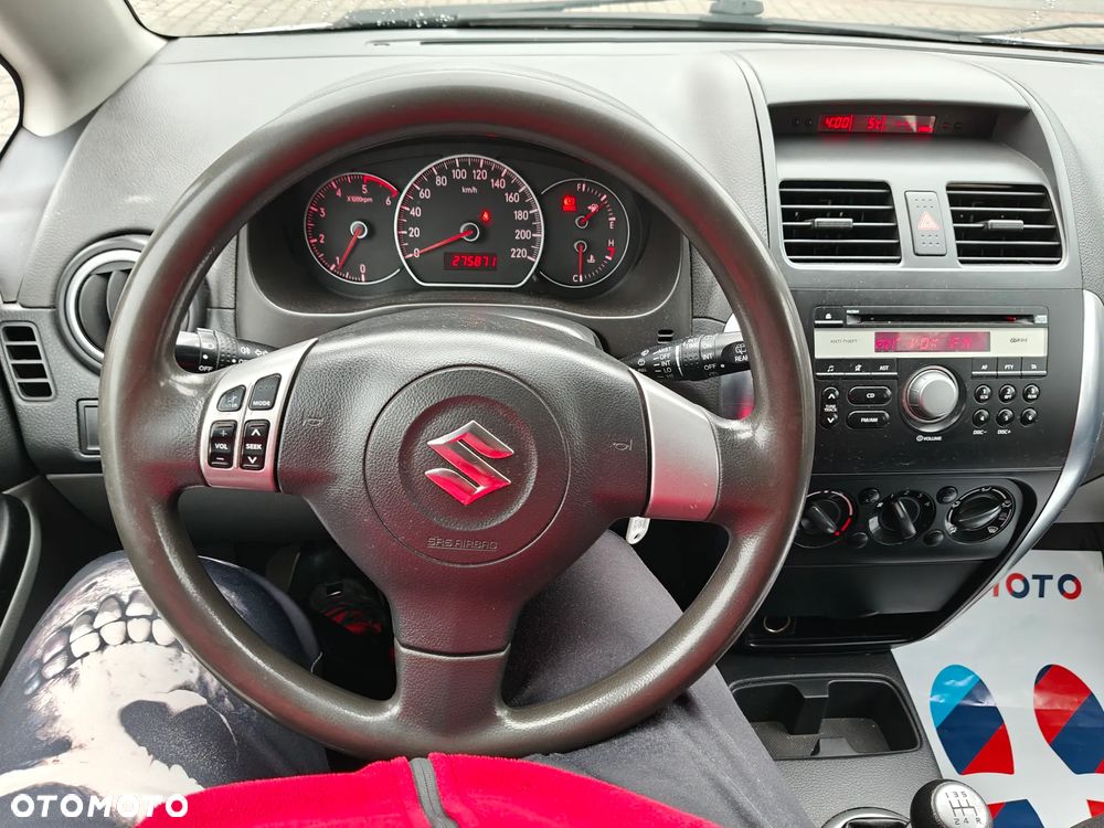 Suzuki SX4 - 21