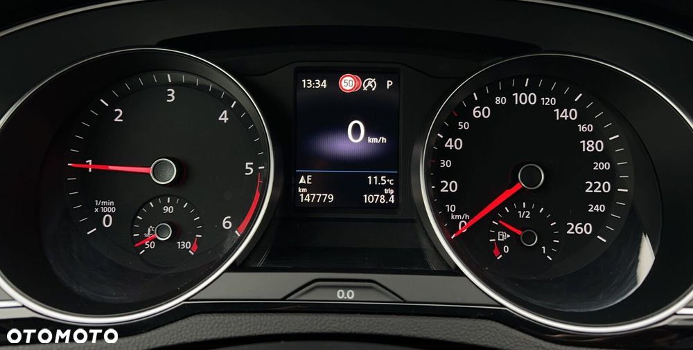 Volkswagen Passat - 22