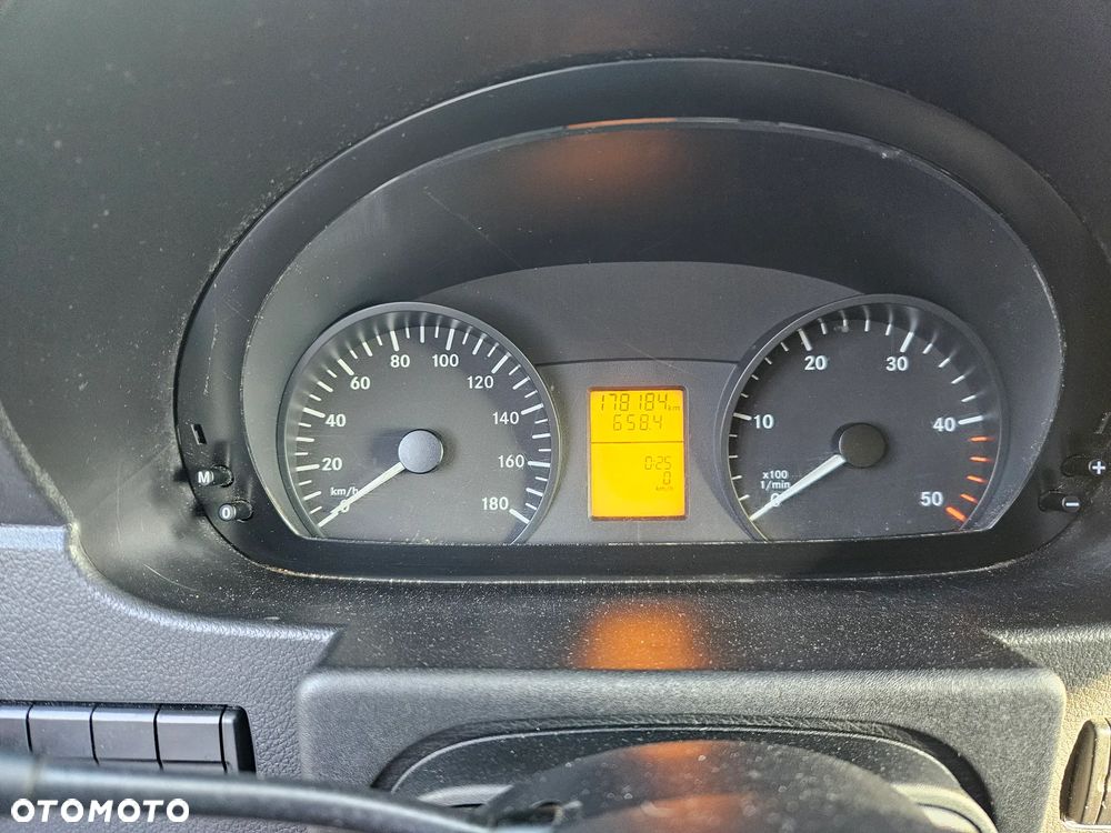 Mercedes-Benz Sprinter 316 - 8