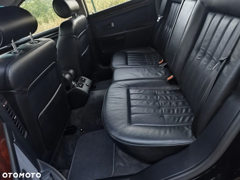 Audi A8 - 8