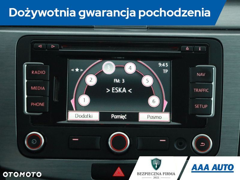 Volkswagen Passat - 12