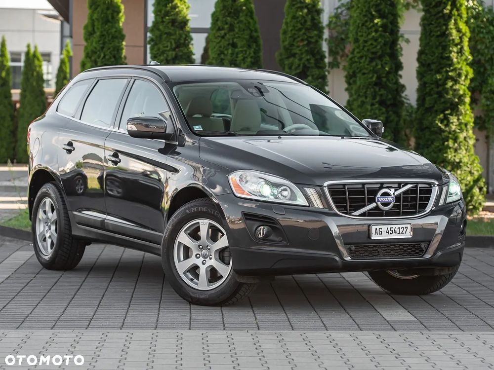 Volvo XC 60 D5 AWD Momentum - 1