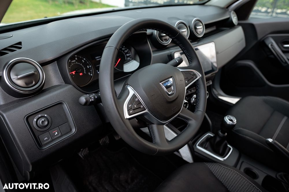 Dacia Duster ECO-G 100 Prestige Plus - 32