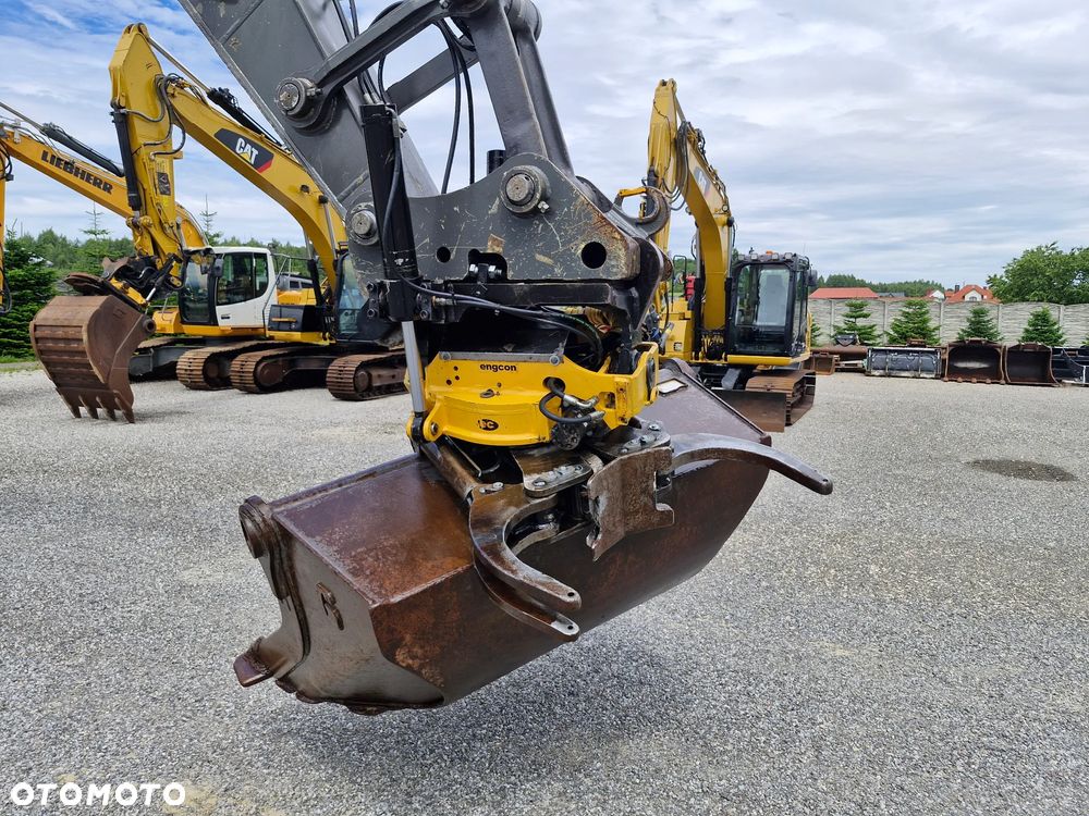 Volvo EC 210 BLC - 26