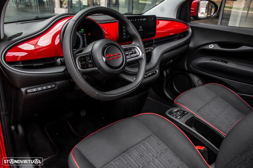 Fiat 500e C (RED) - 22