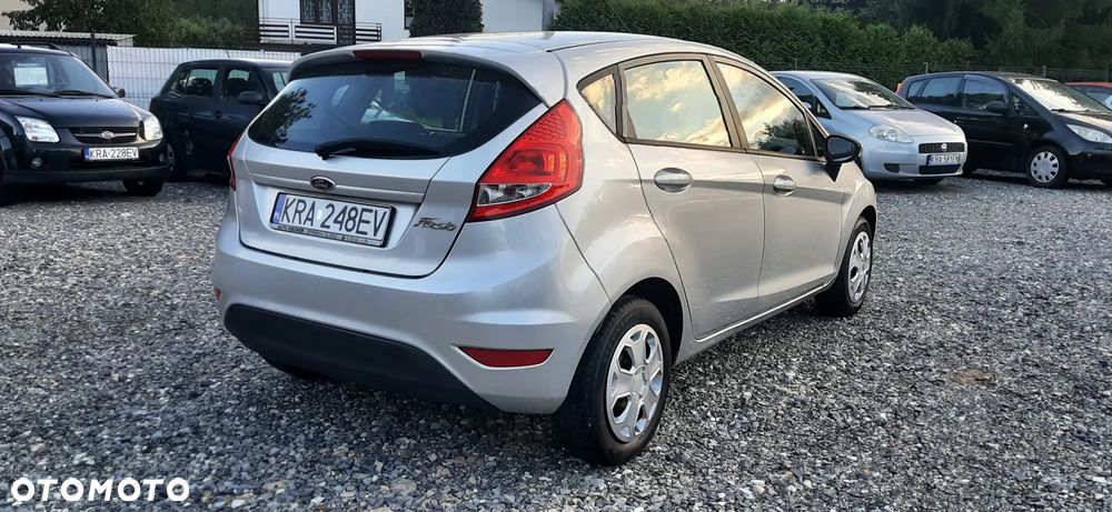 Ford Fiesta - 11