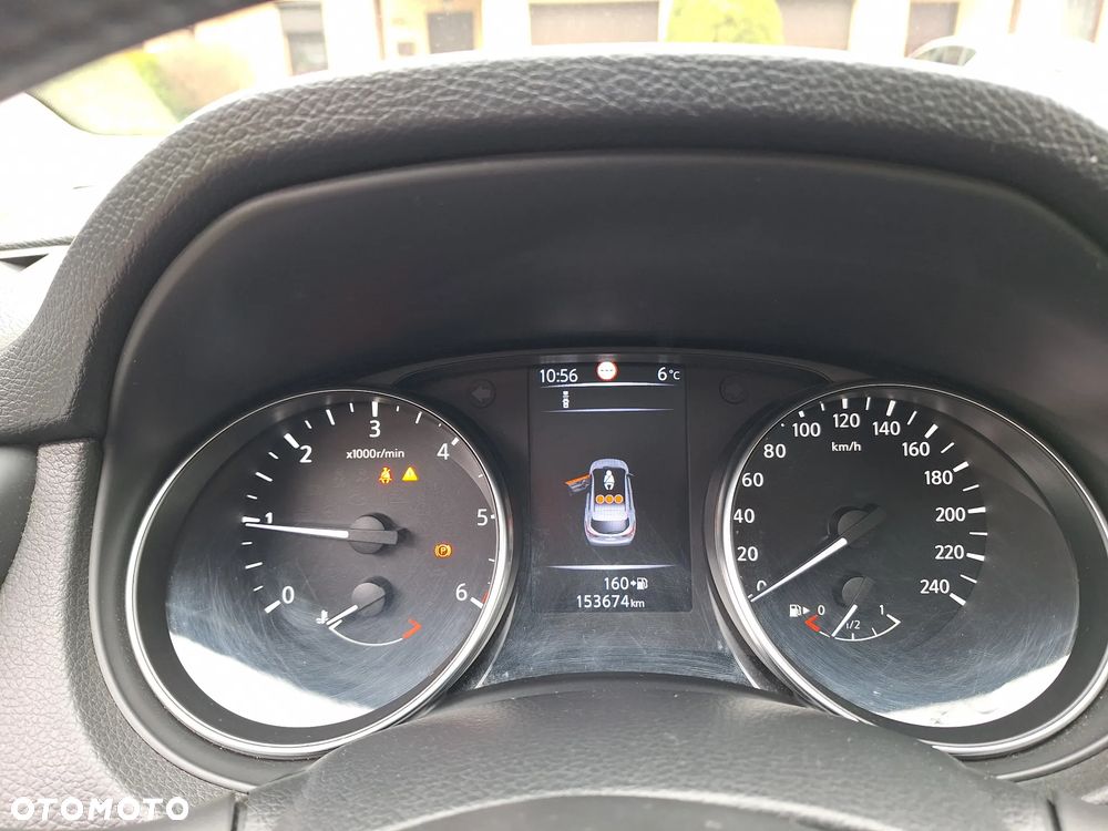 Nissan Qashqai 1.5 dCi N-Connecta EU6 - 6