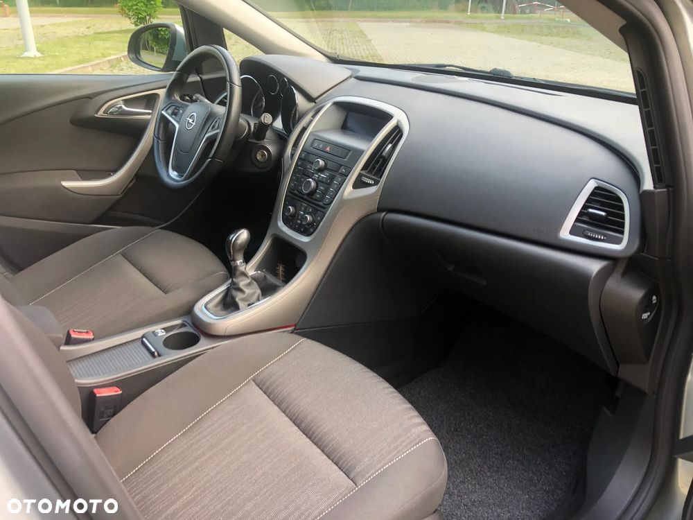 Opel Astra 1.4 Turbo - 33