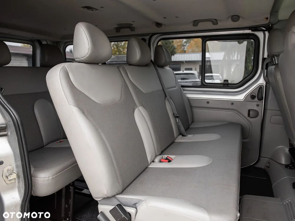 Renault Trafic - 16