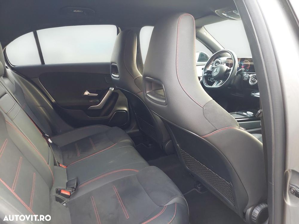 Mercedes-Benz A 180 7G-DCT Edition AMG Line - 15