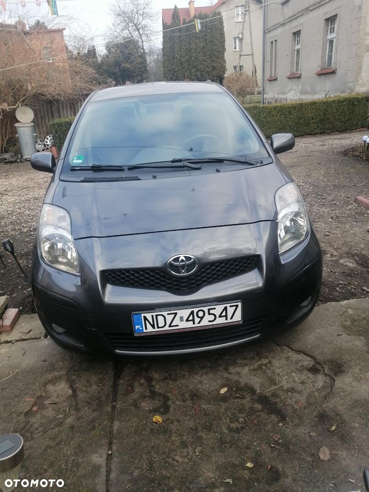 Toyota Yaris - 2