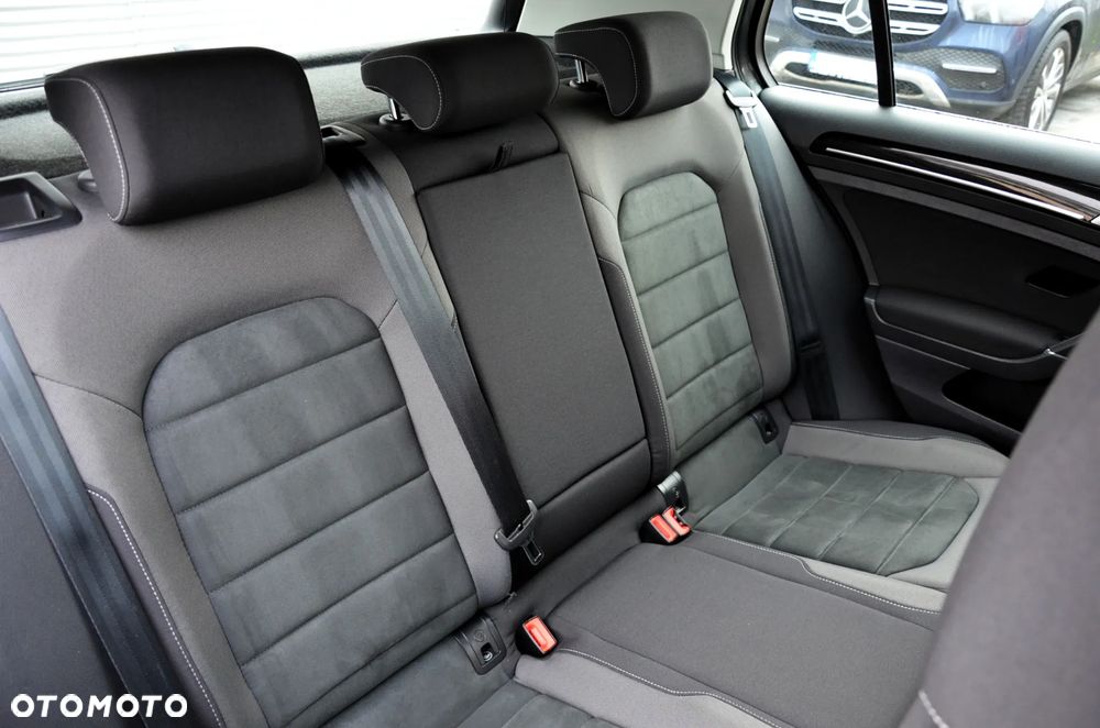 Volkswagen Golf 1.5 TSI ACT OPF DSG Highline - 20