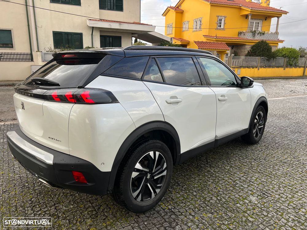 Peugeot 2008 1.2 PureTech GT Line - 11