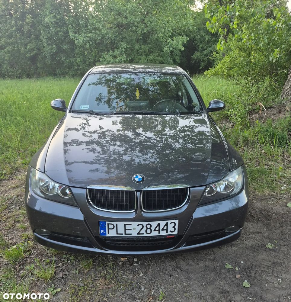 BMW Seria 3 318i - 4