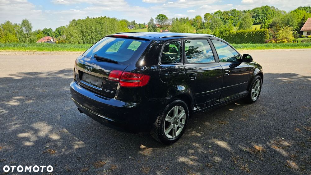 Audi A3 Sportback 2.0 TDI DPF Ambiente - 4