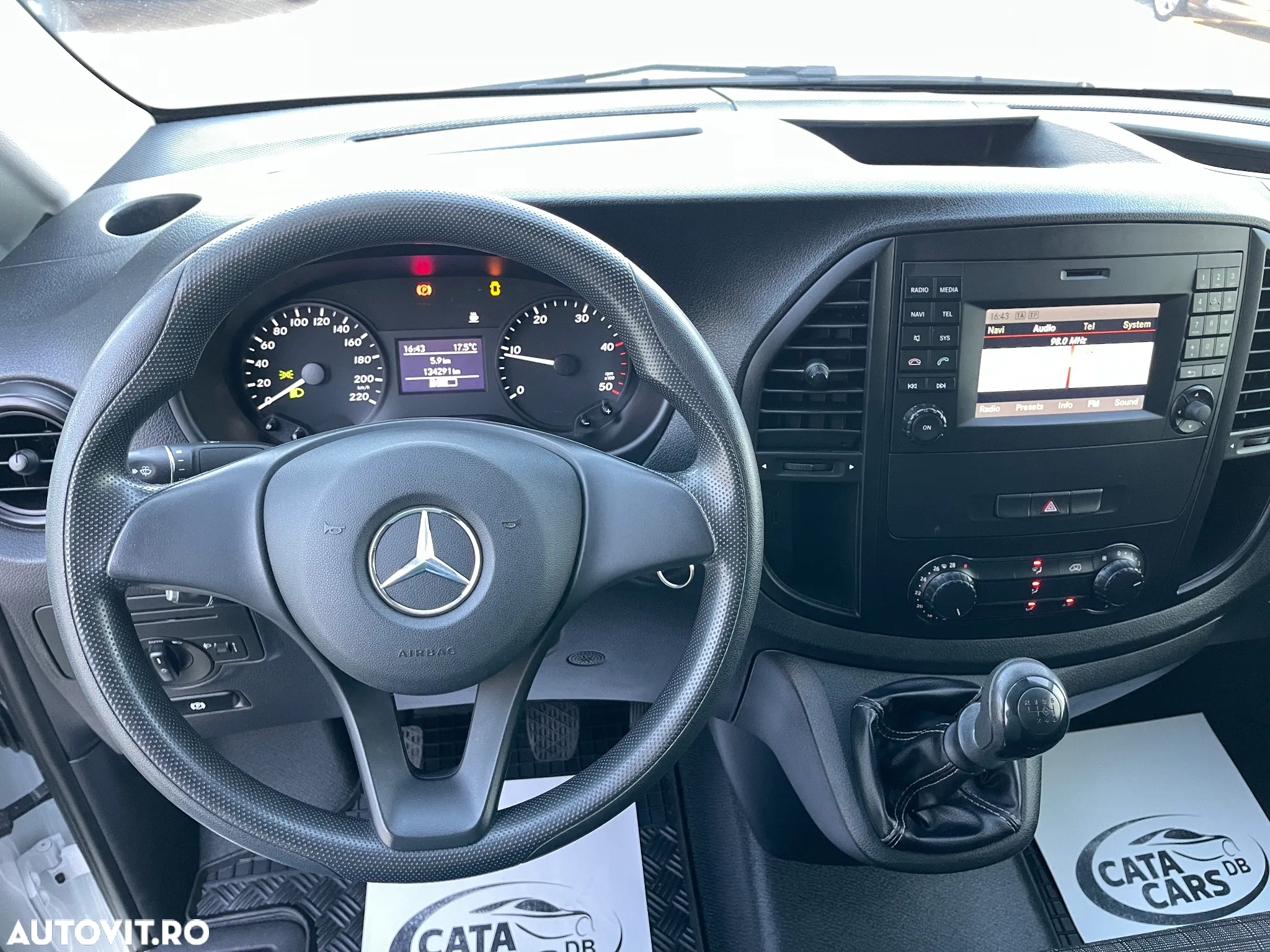 Mercedes-Benz Vito 111CDI LUNG USI SPATE - 37