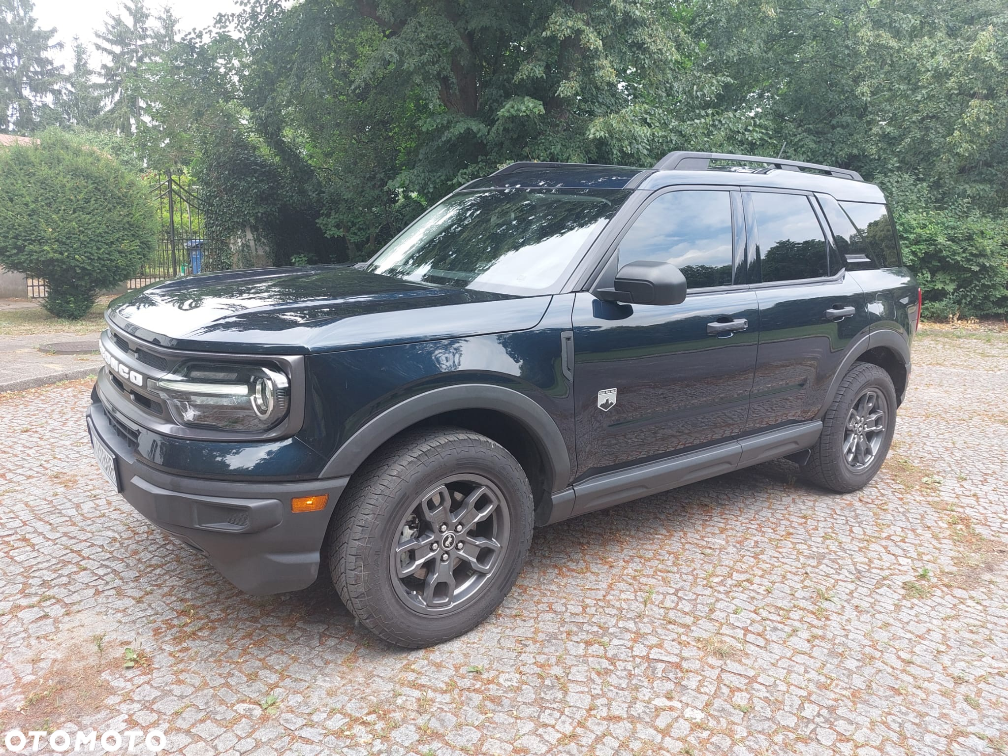 Ford Bronco - 2