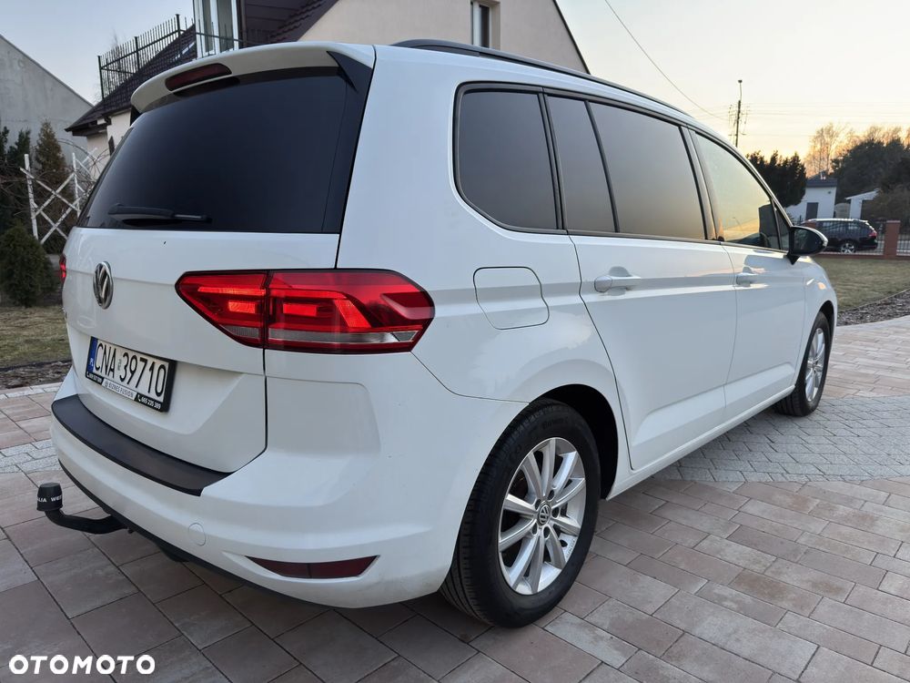 Volkswagen Touran 2.0 TDI SCR DSG Comfortline - 9