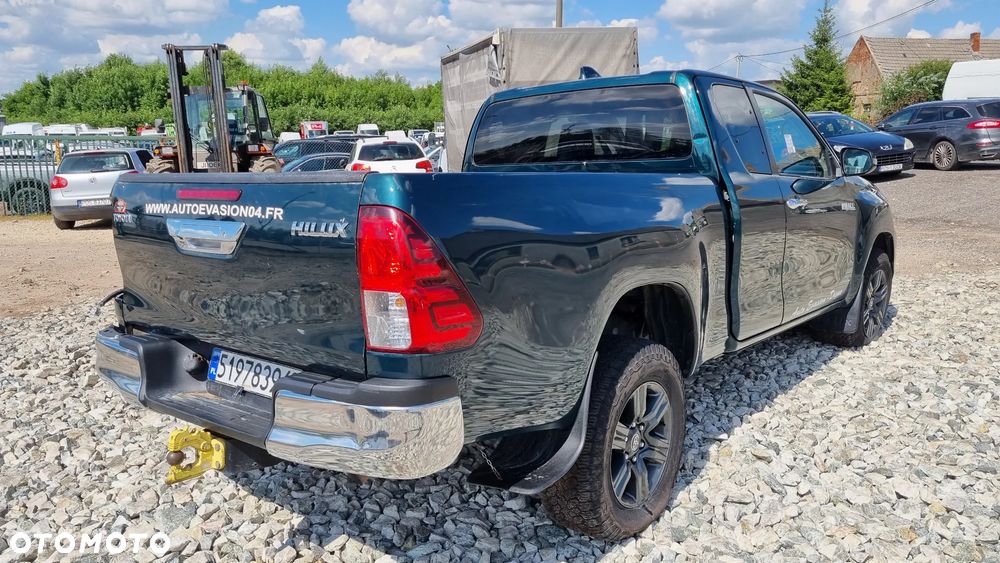 Toyota Hilux 4x4 Double Cab Autm Executive - 5