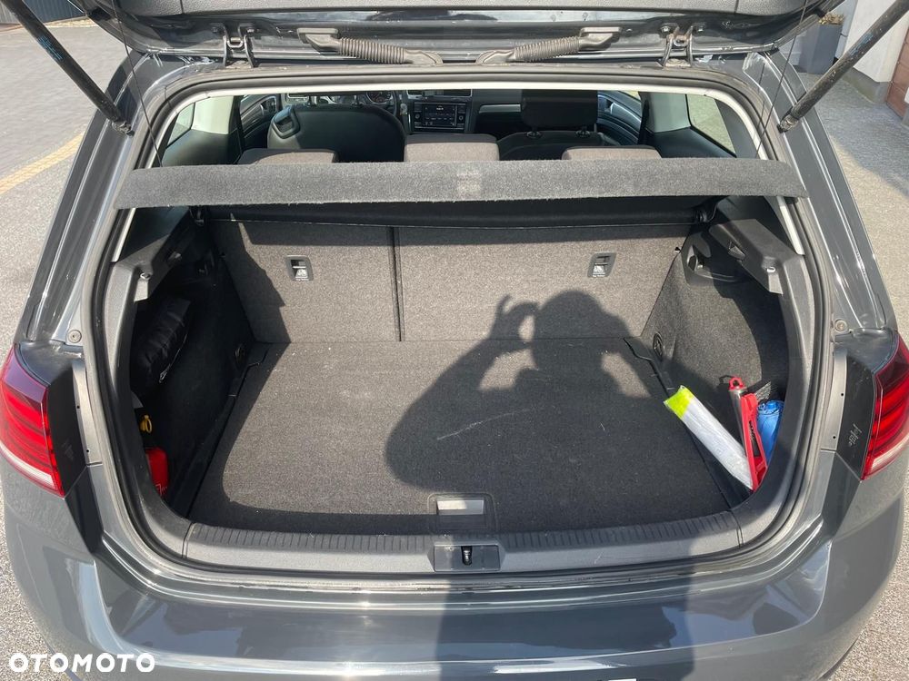 Volkswagen Golf - 14
