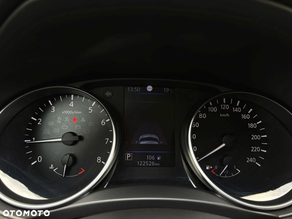 Nissan Qashqai 1.3 DIG-T DCT N-CONNECTA - 21