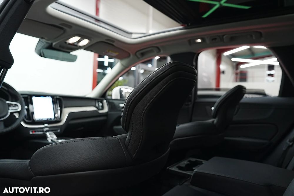 Volvo XC 60 Recharge T6 Twin Engine eAWD Inscription Expression - 36