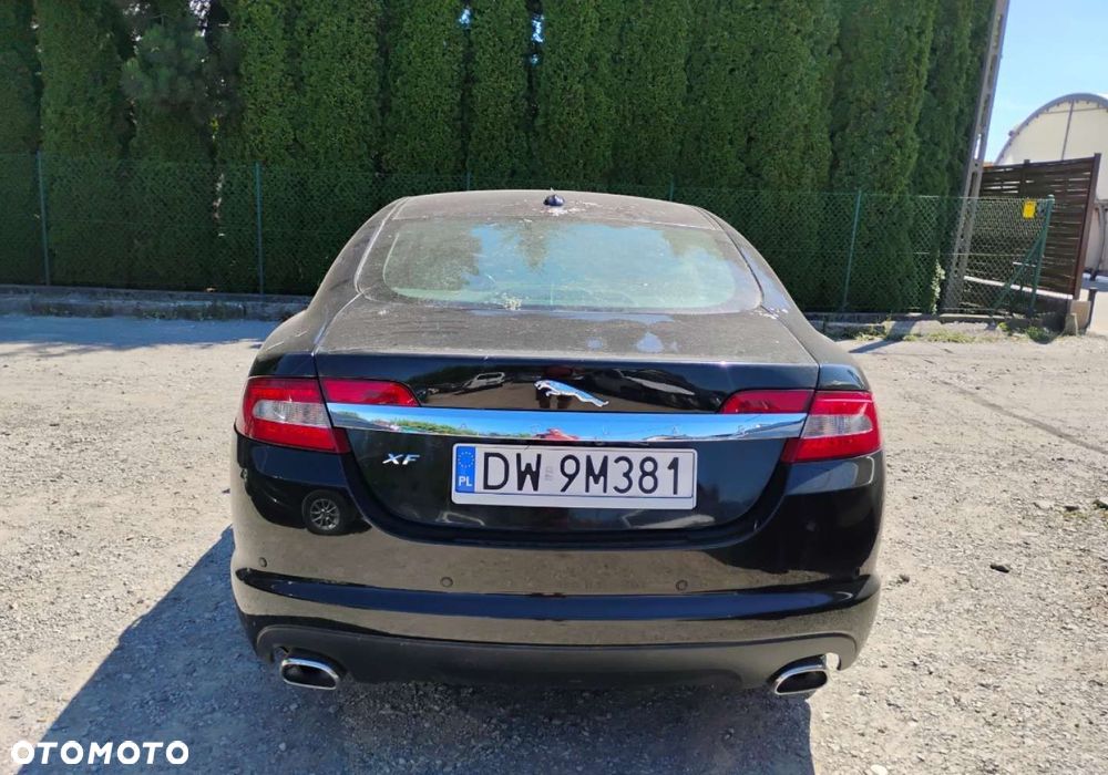 Jaguar XF - 23