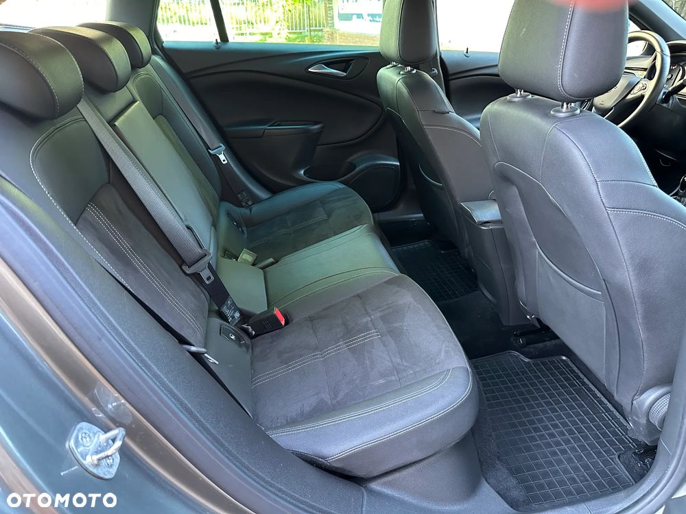 Opel Astra - 28