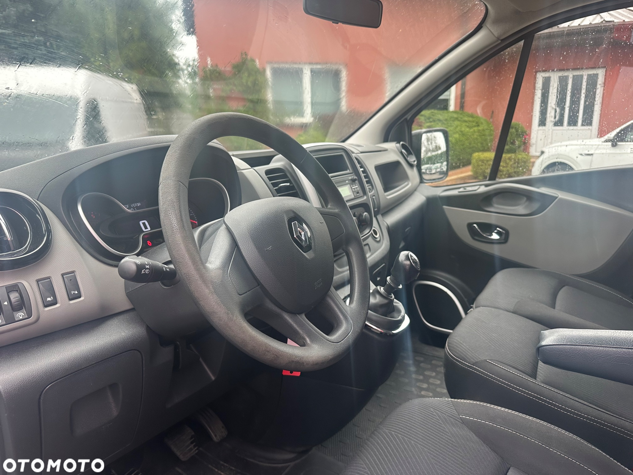 Renault Trafic - 14