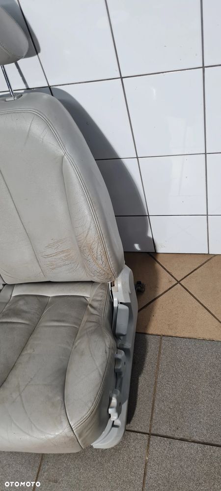 Hyundai Terracan Fotel Prawy Przód - 2