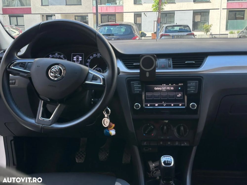 Skoda RAPID - 20
