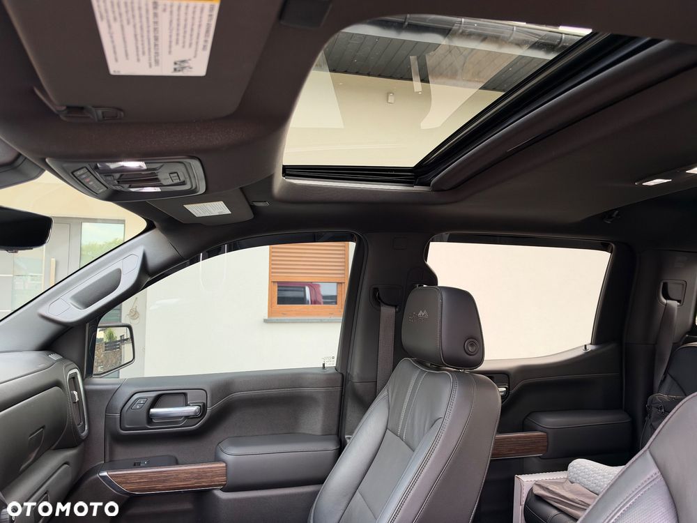 Chevrolet Silverado - 20
