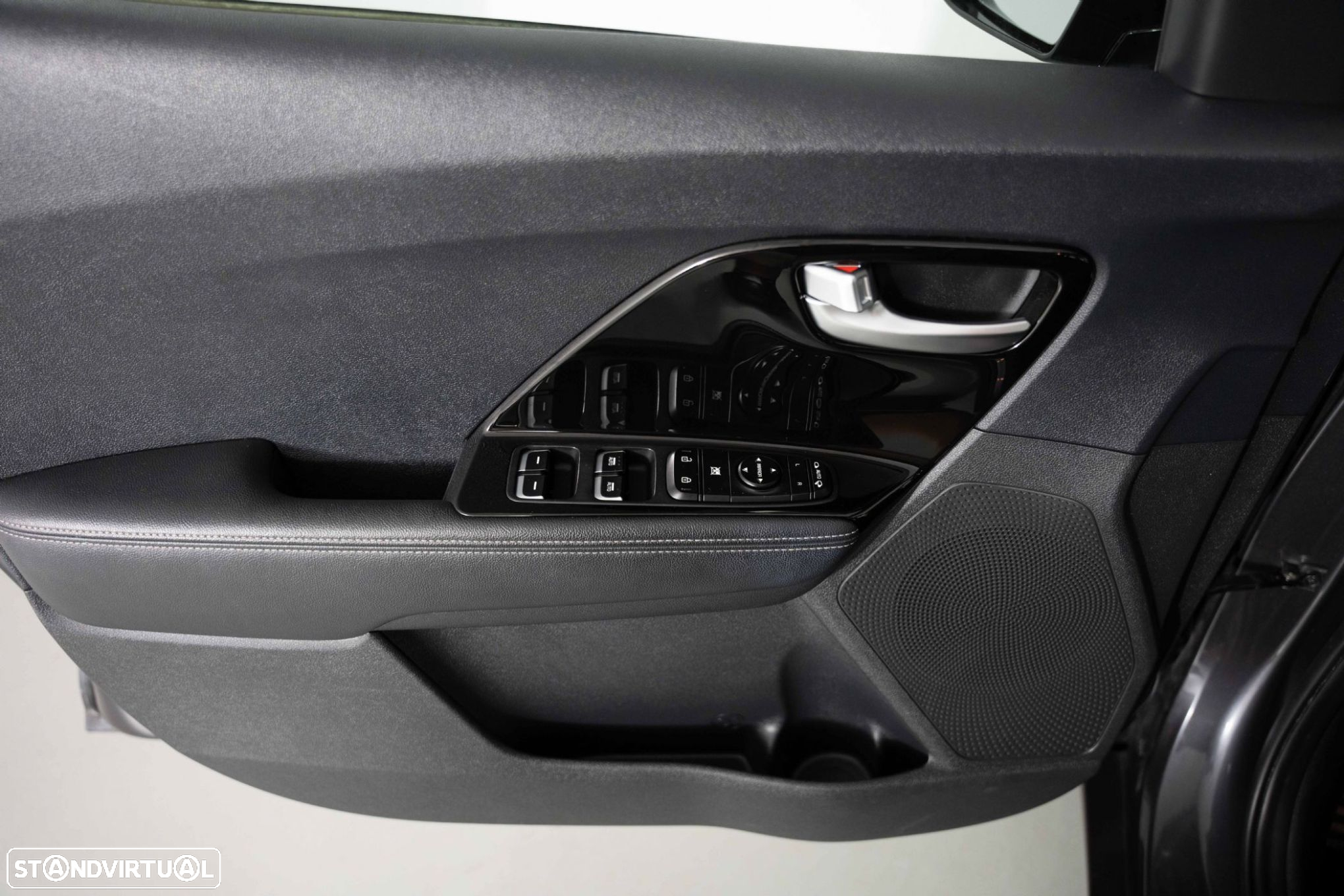 Kia Niro 1.6 GDi PHEV Tech - 20