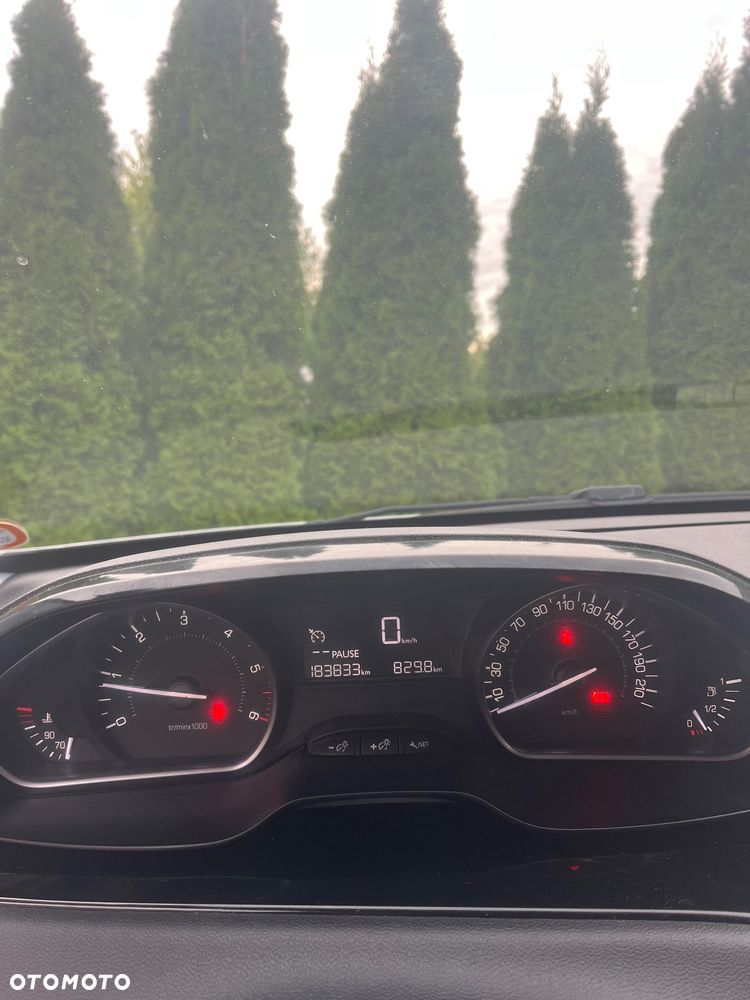Peugeot 208 1.6 BlueHDi Active S&S - 5