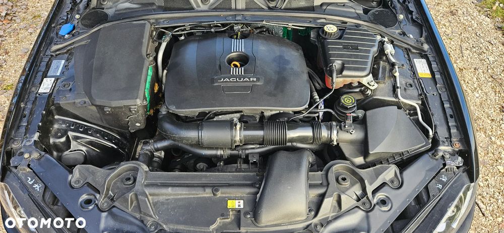 Jaguar XF 2.0 T Premium Luxury - 30