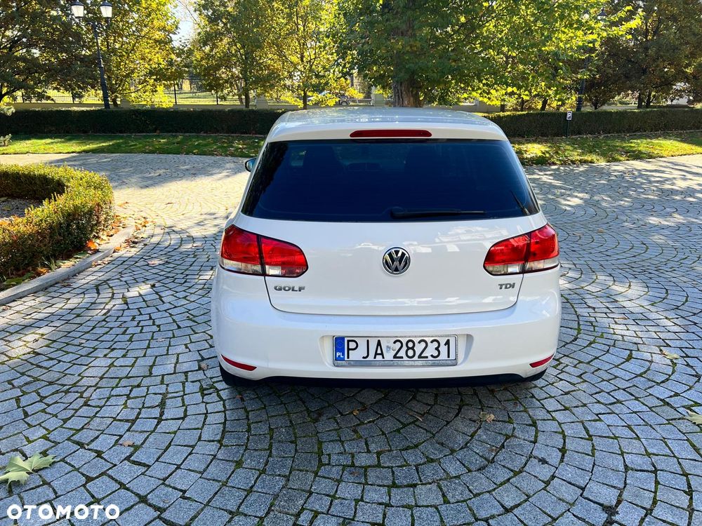Volkswagen Golf - 8